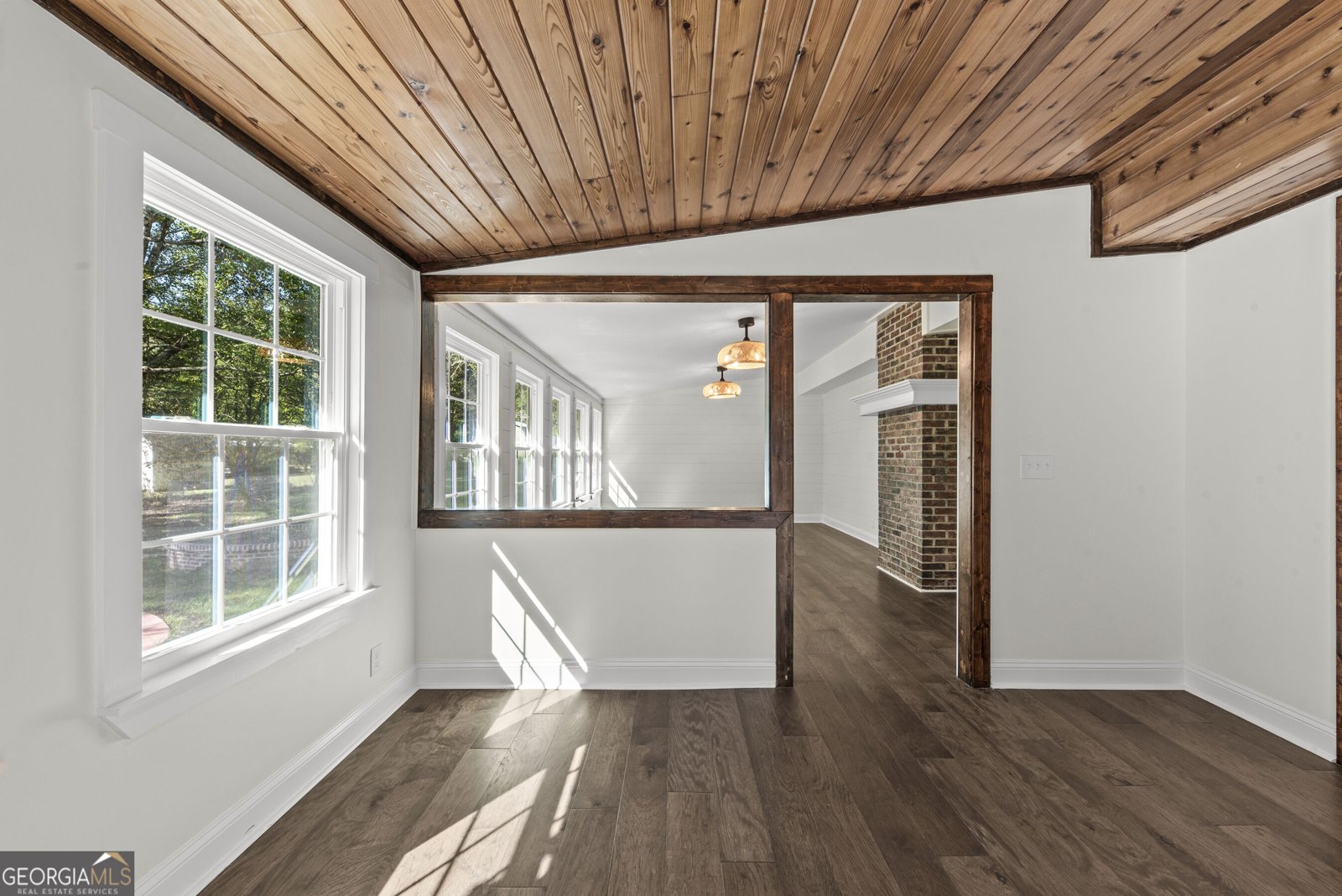 1070 Eugene Madison - Photo 24