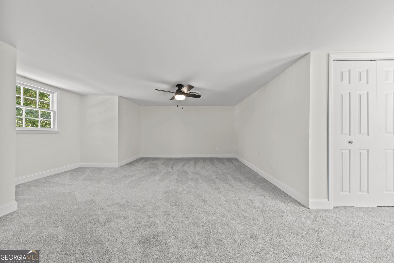 1070 Eugene Madison - Photo 38
