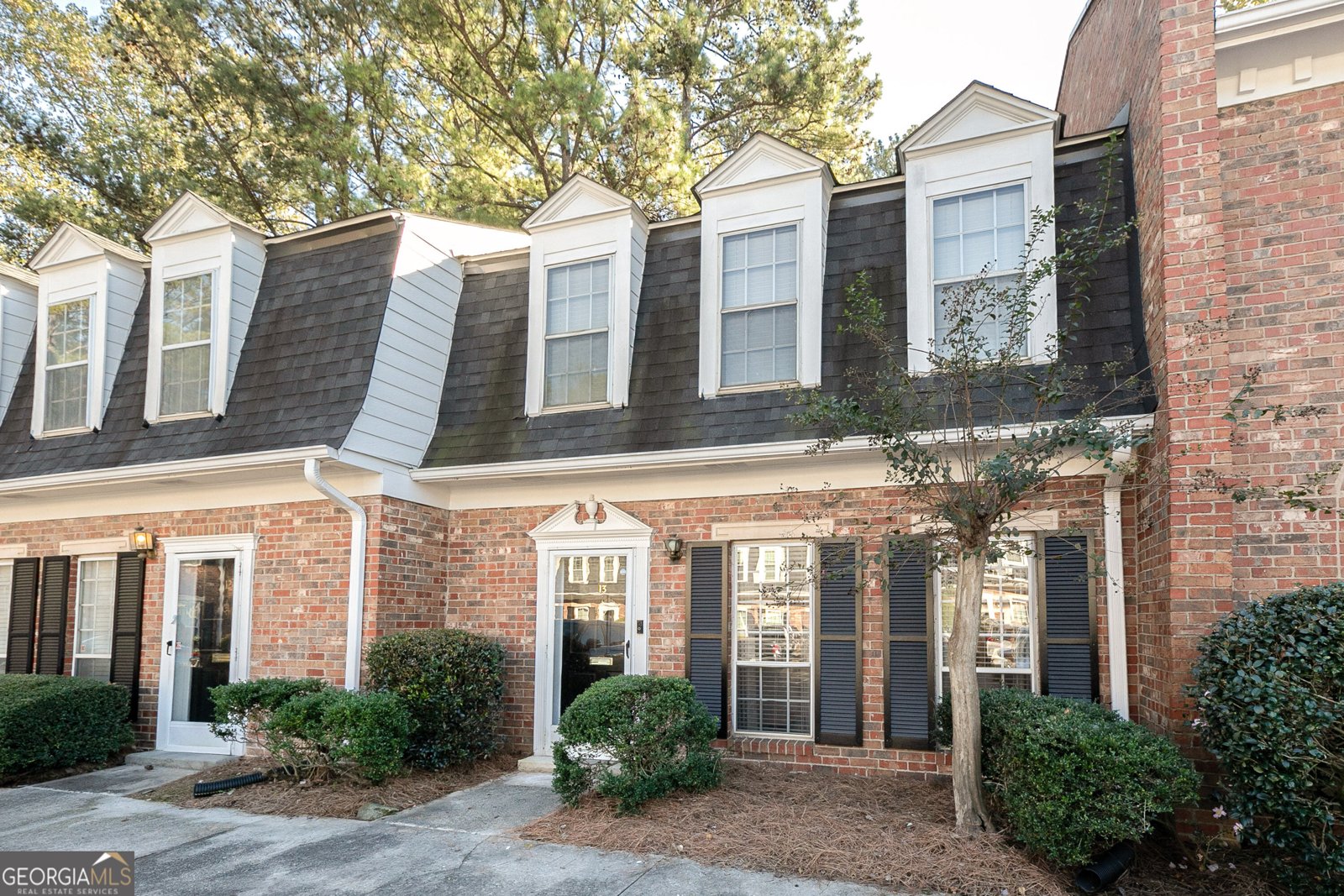 13 Queen Anne Place Atlanta - main photo