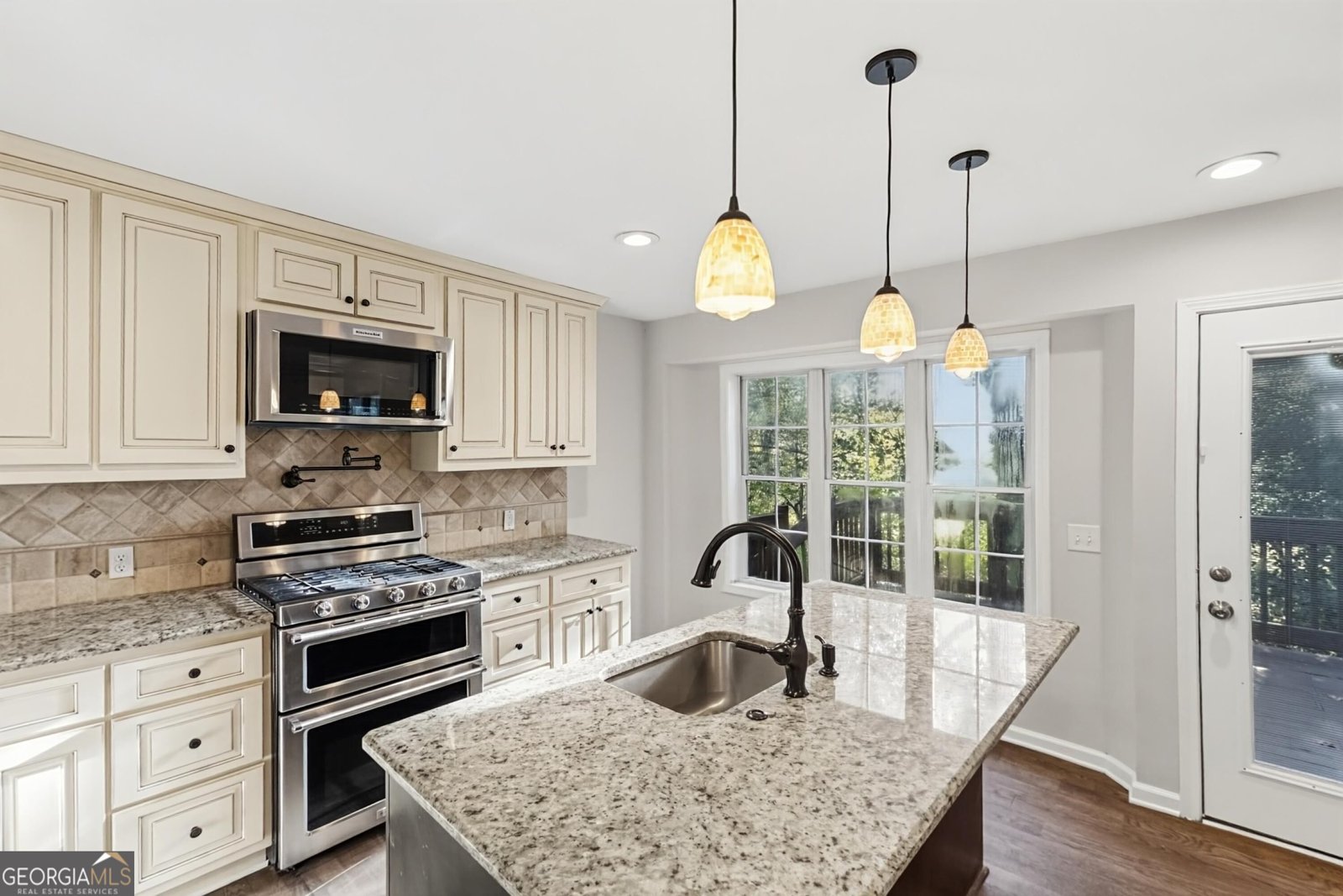 1608 Barrier Road Marietta - Photo 7