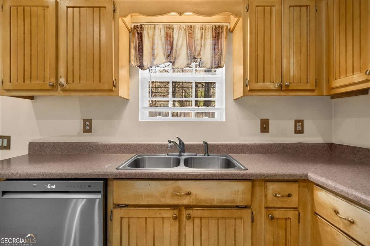 212 Whispering Pine Circle White - Photo 9