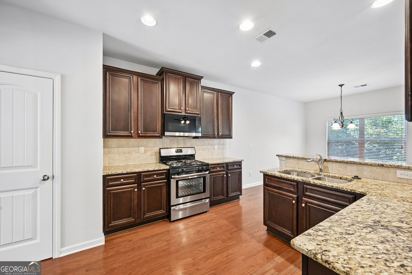 5554 Racetrack Court Powder Springs - Photo 10