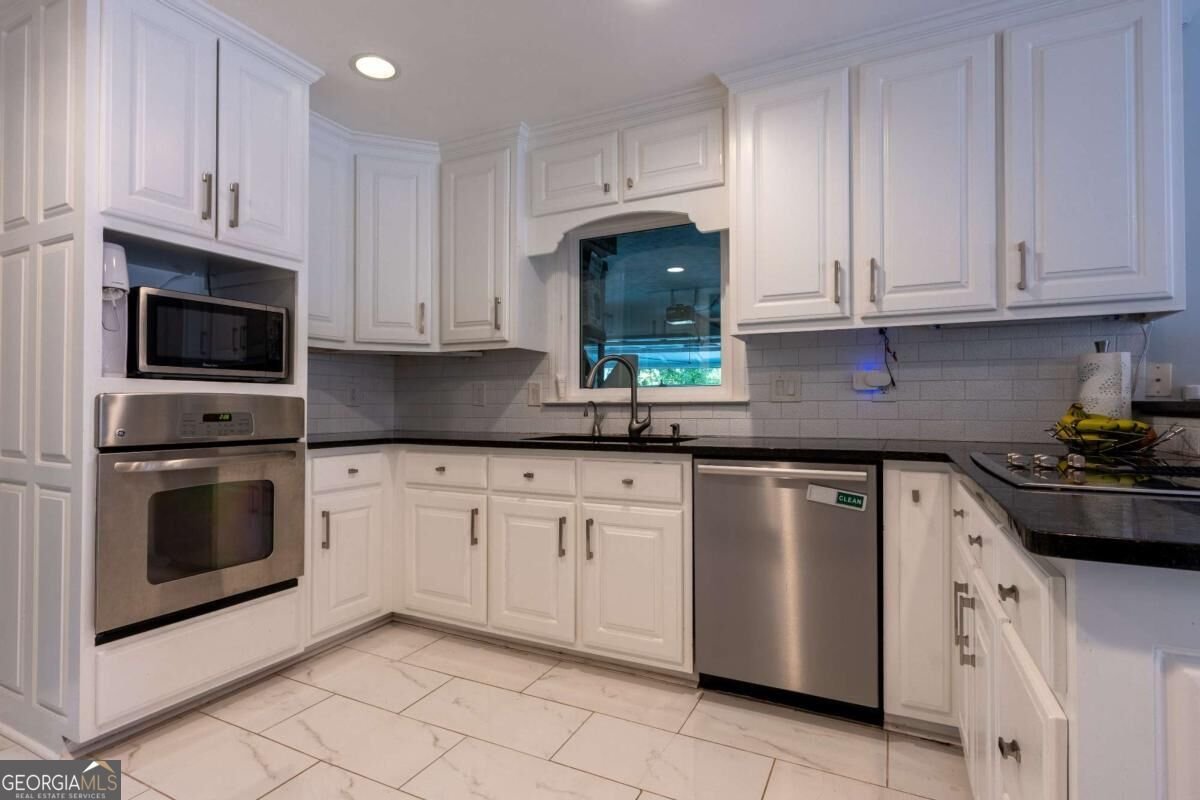 245 Waverly Hall Drive Roswell - Photo 28