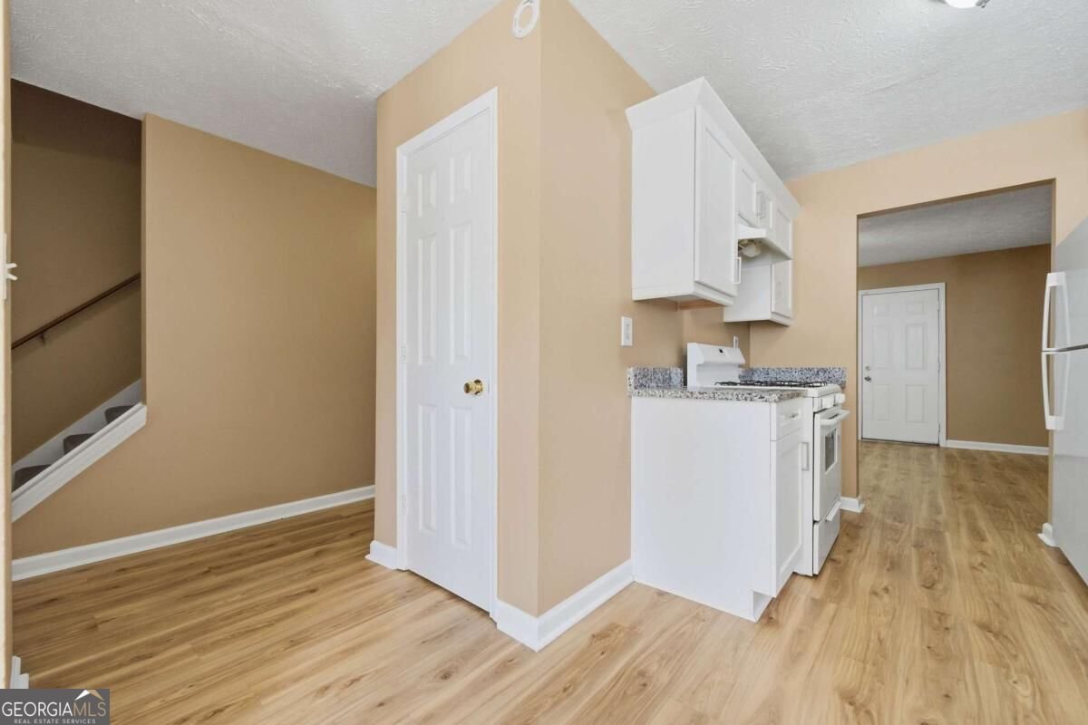 7253 Crestside Drive Austell - Photo 9