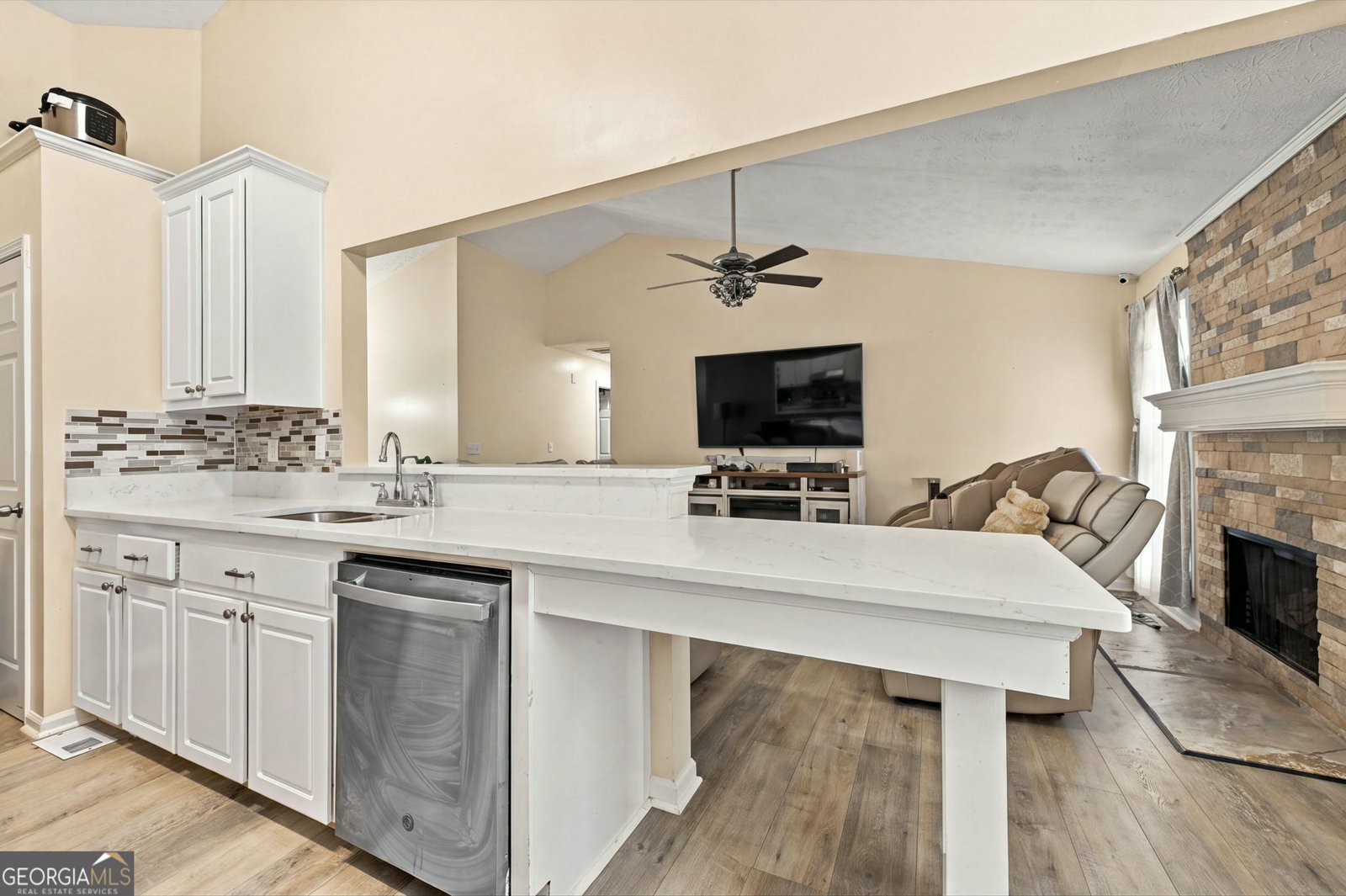229 Kylman Court Lilburn - Photo 11