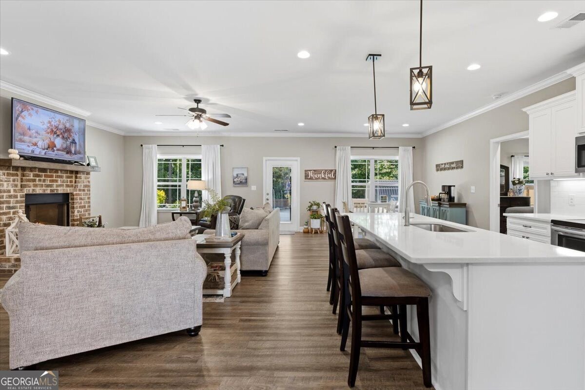 441 Barbara Court Forsyth - Photo 6