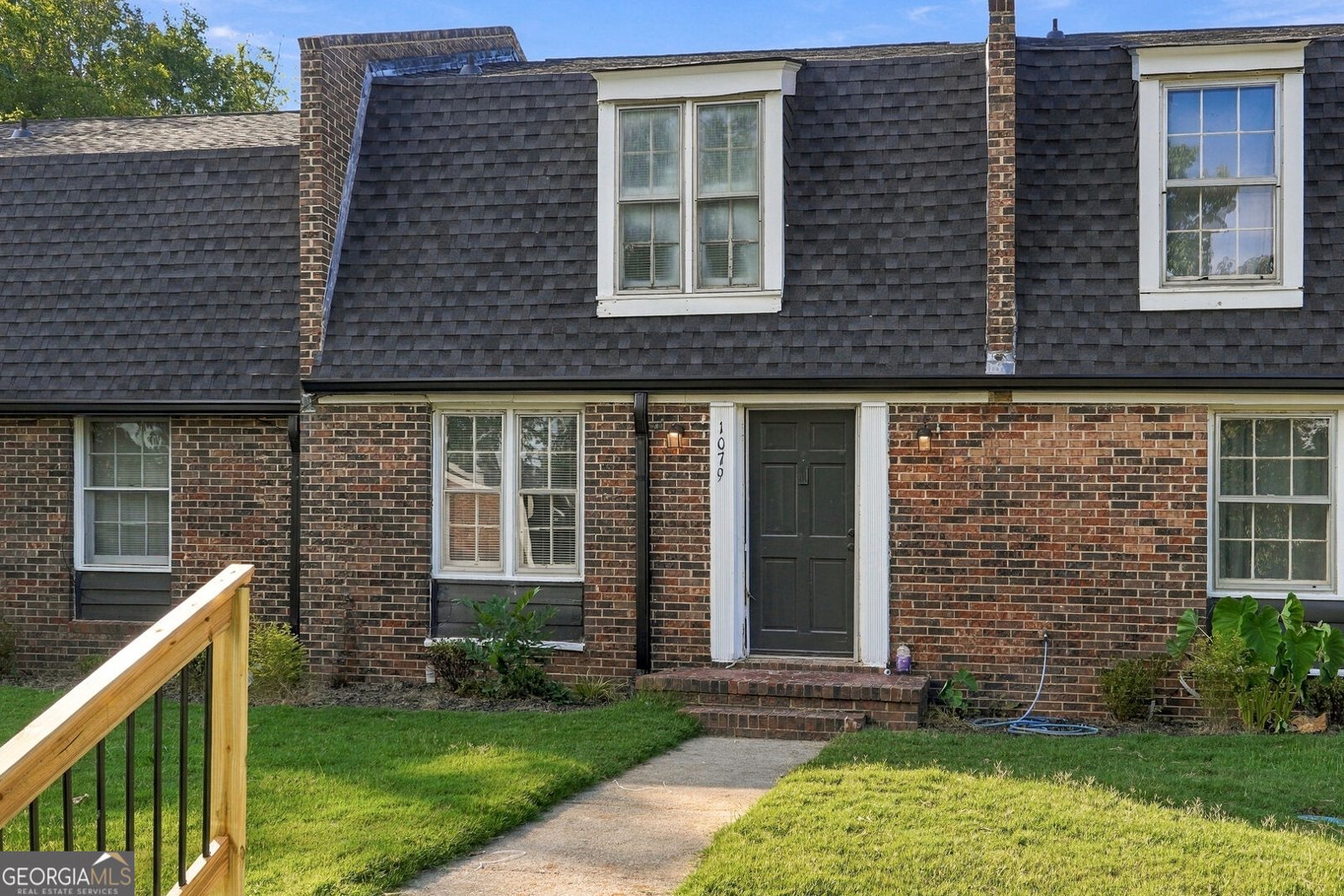 1079 Heritage Drive Greensboro - main photo