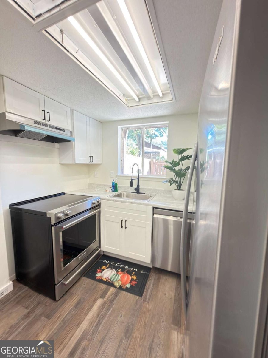 2783 Meadowview Drive Atlanta - main photo