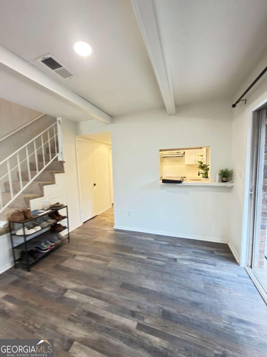 2783 Meadowview Drive Atlanta - Photo 9