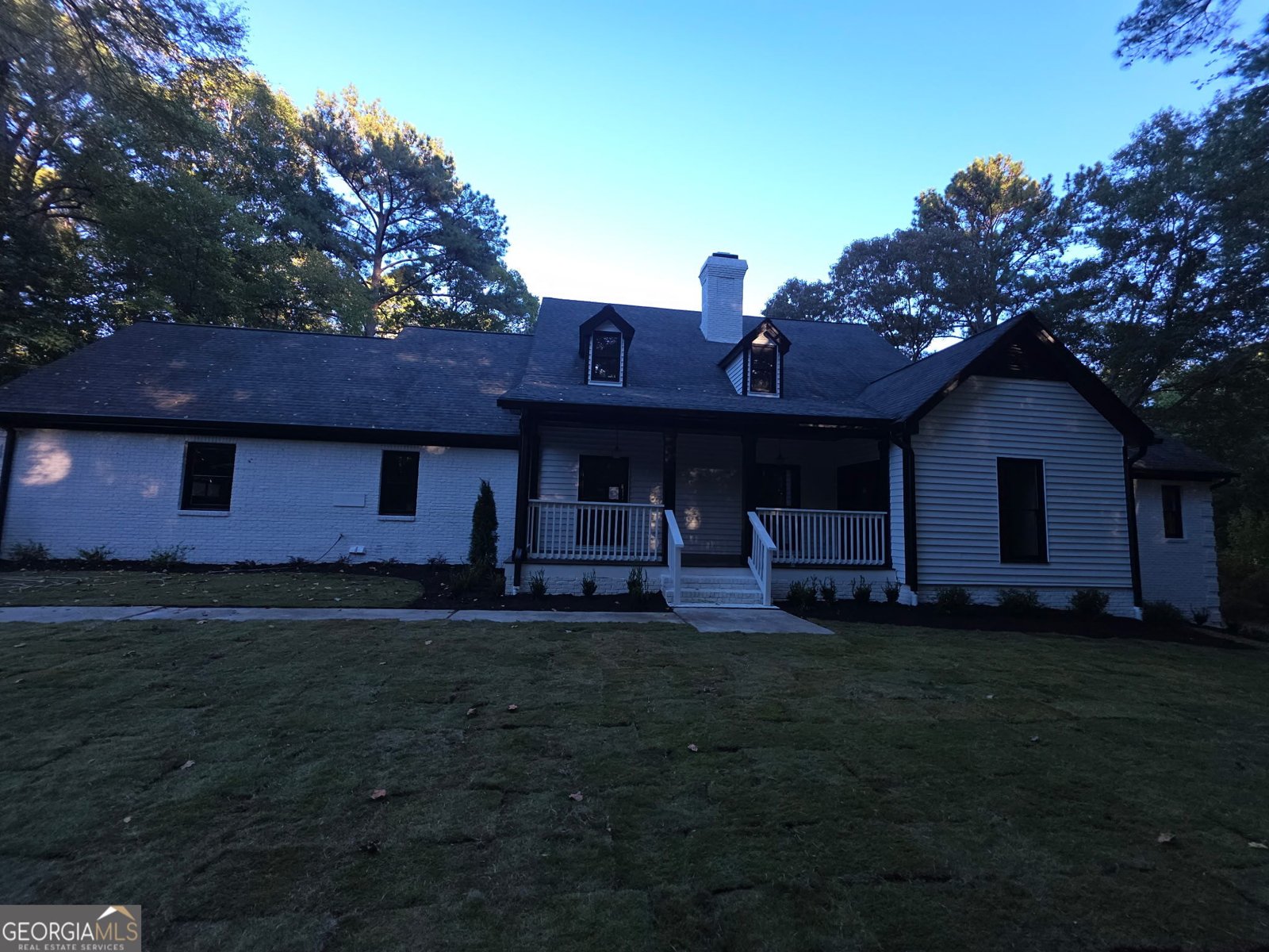 1200 Lakewood Drive Conyers - main photo