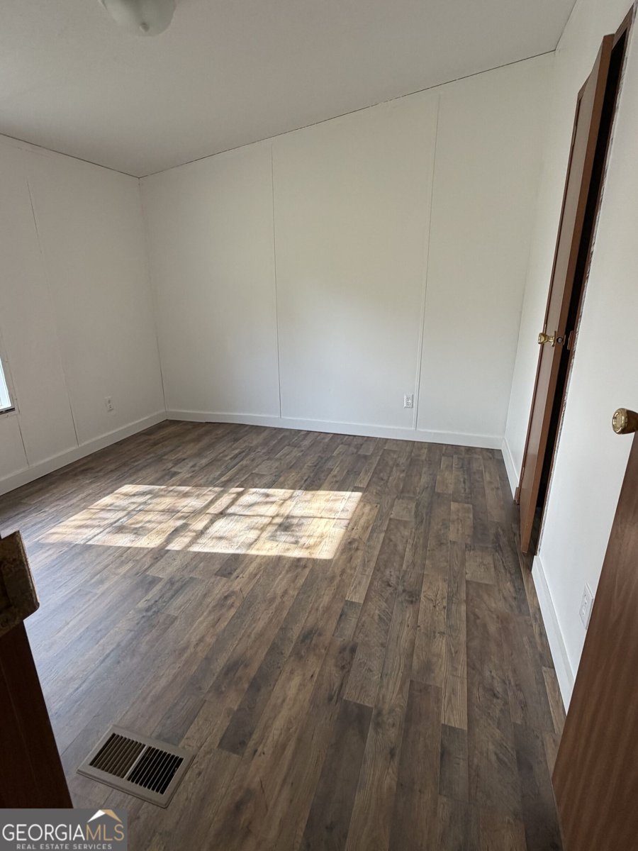 526 Lawrence Road Molena - Photo 19