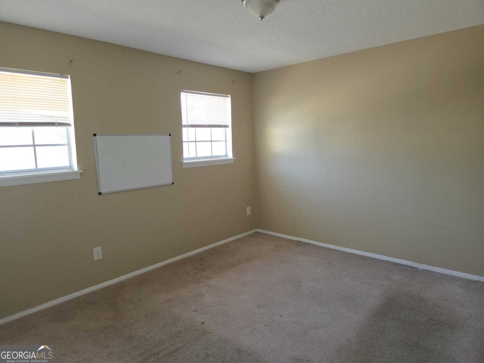 4701 Flat Shoals Road Union City - Photo 6