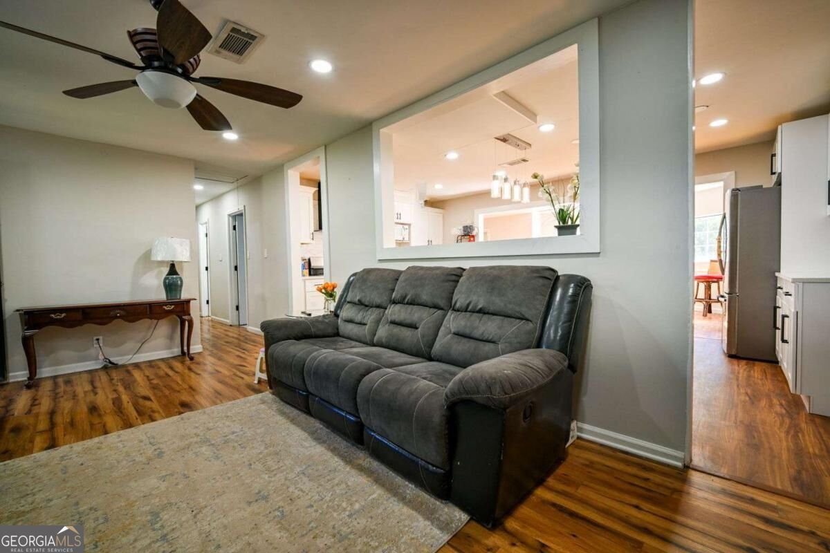 4815 Manor Drive Stone Mountain - Photo 10