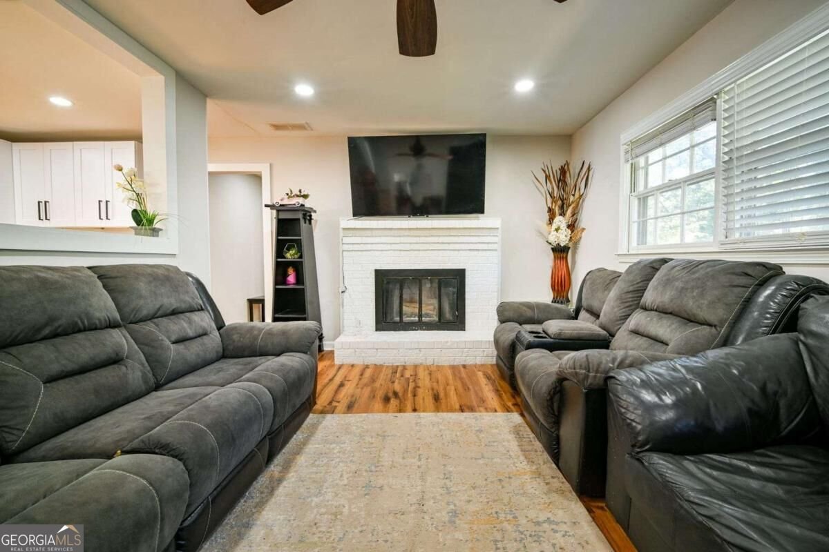 4815 Manor Drive Stone Mountain - Photo 9