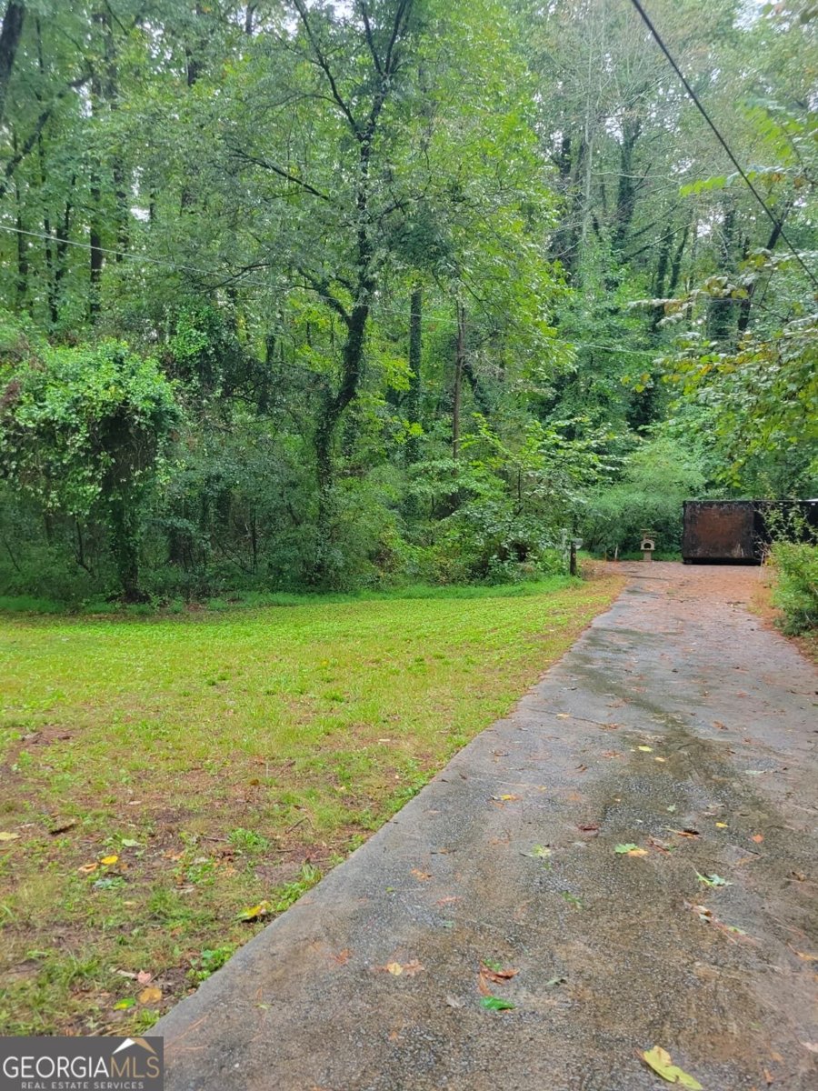 1482 Spring Valley Lane Stone Mountain - Photo 6