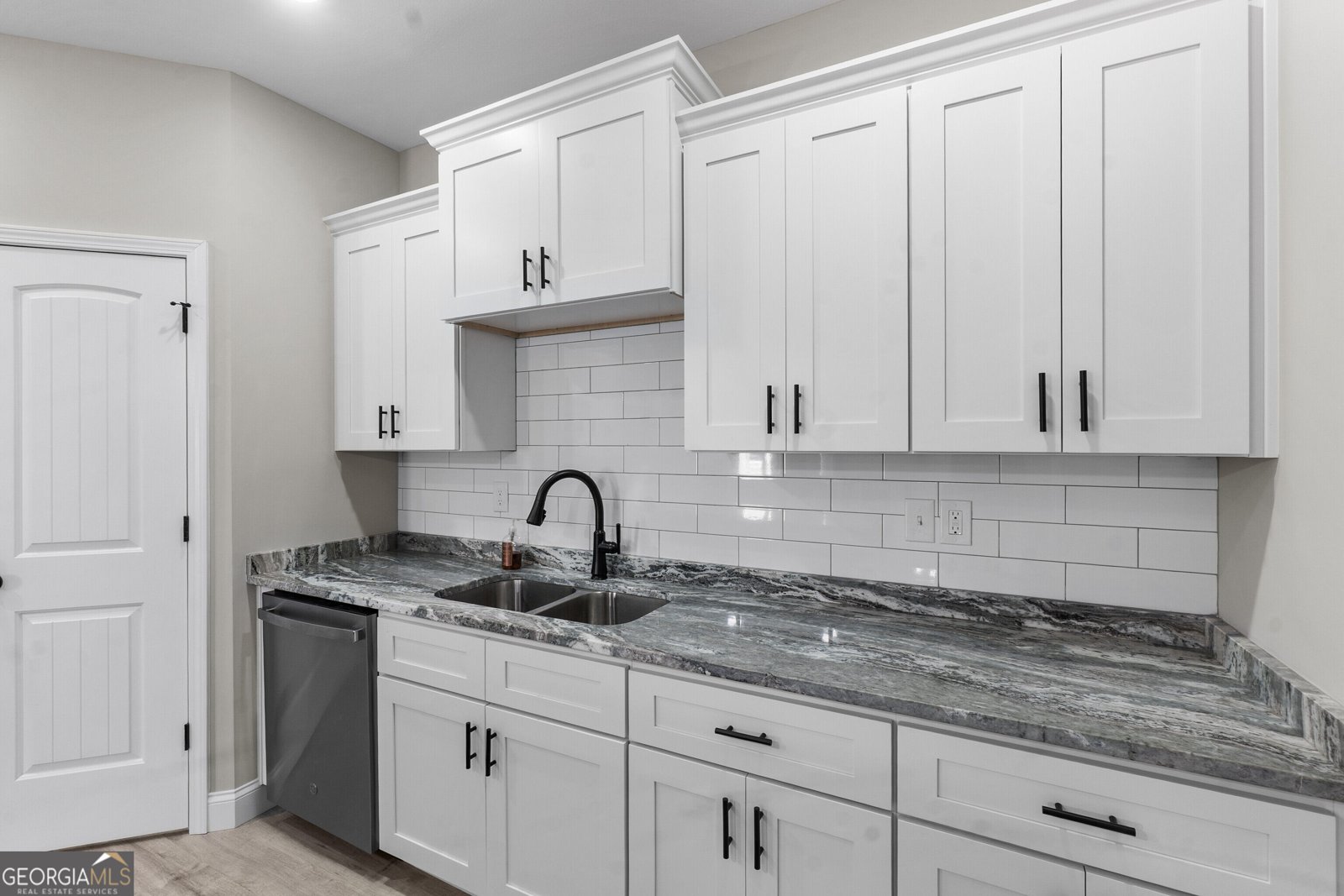 258 Beau Claire Circle Byron - Photo 15