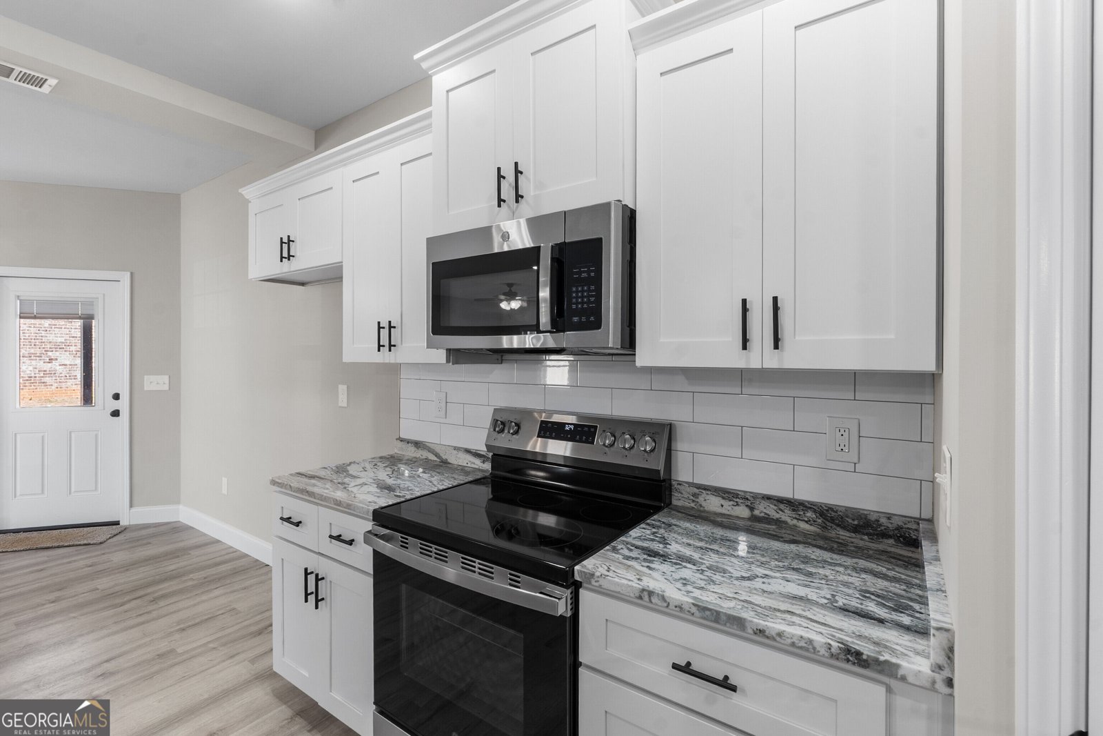 258 Beau Claire Circle Byron - Photo 16