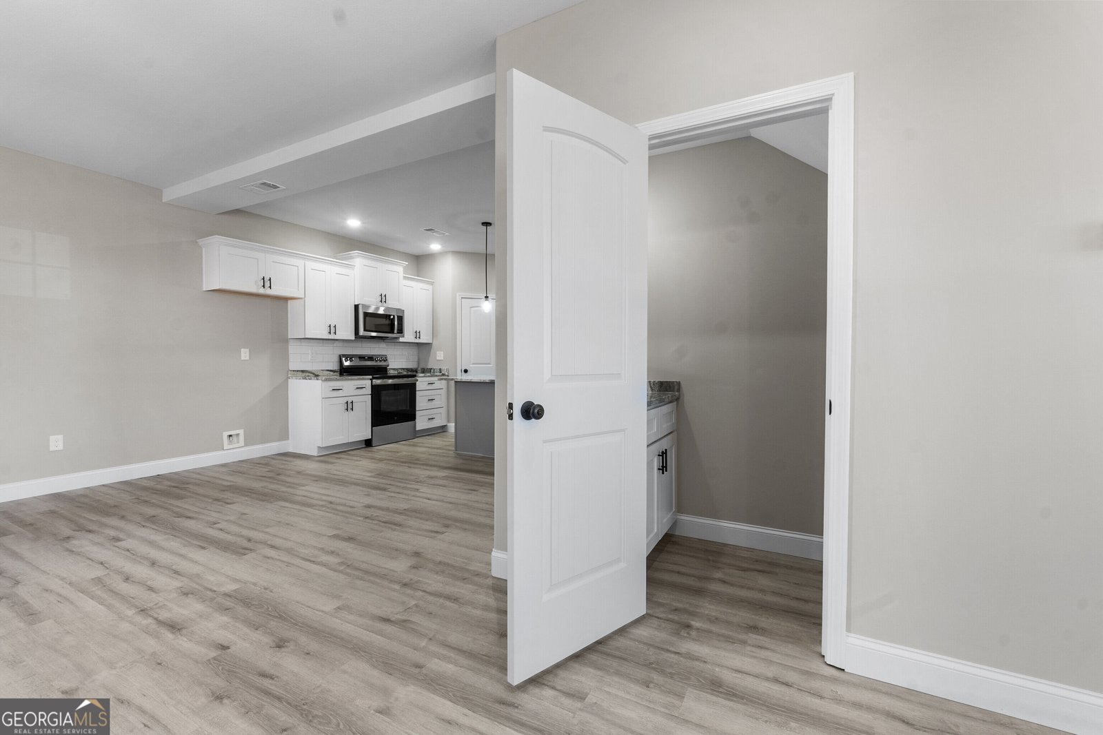 258 Beau Claire Circle Byron - Photo 23