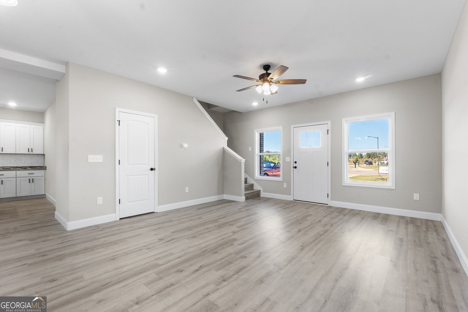 258 Beau Claire Circle Byron - Photo 6