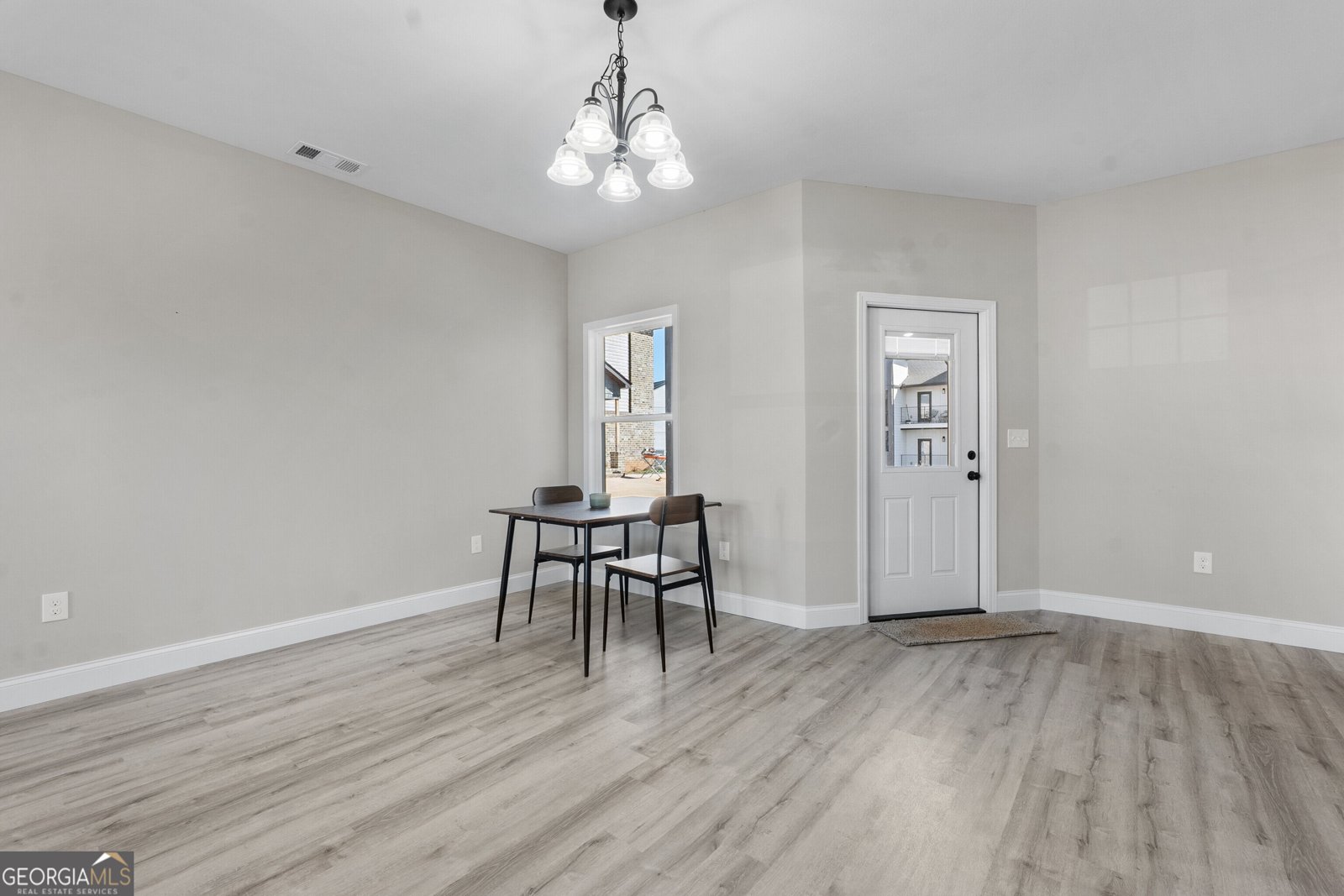 258 Beau Claire Circle Byron - Photo 7