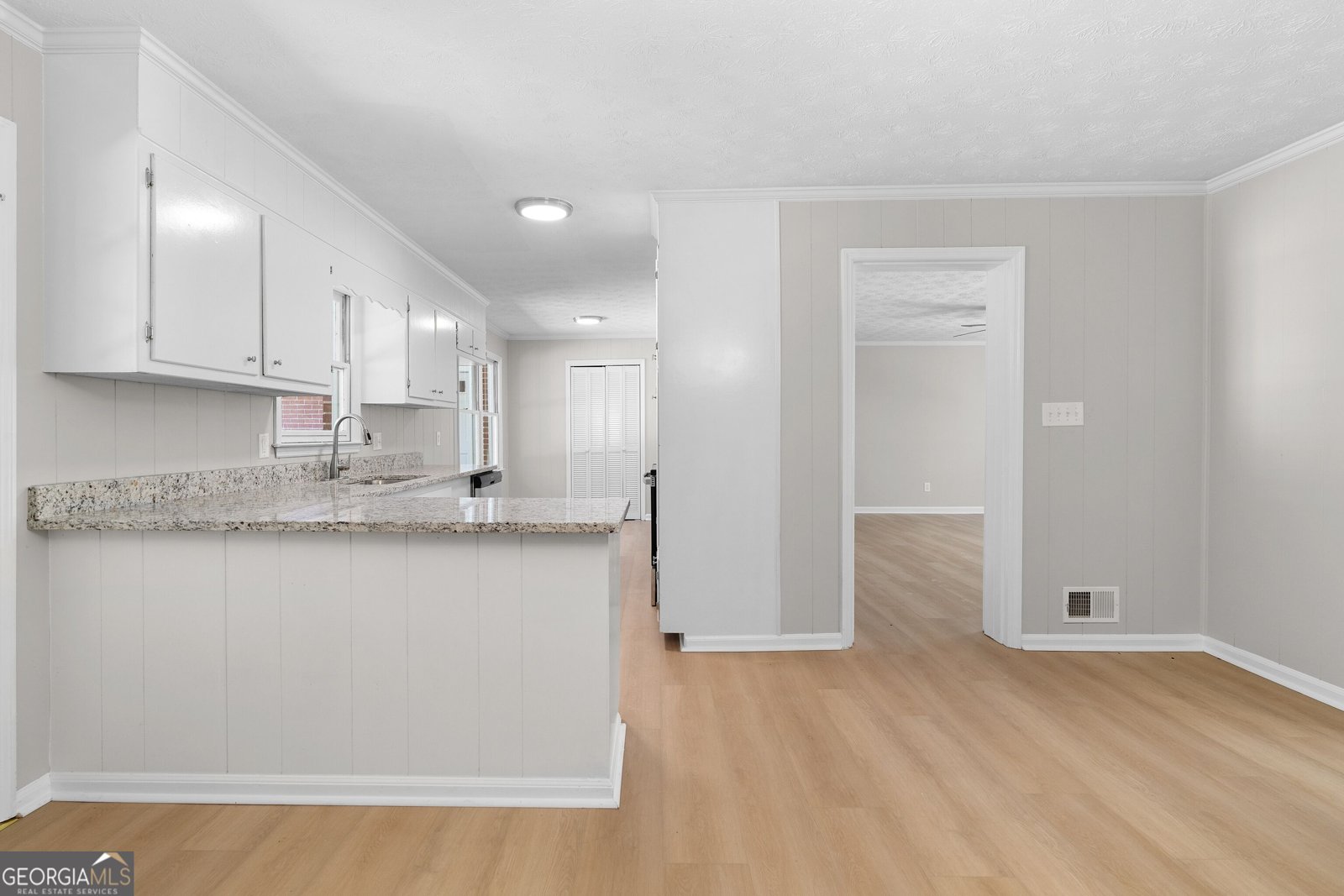 143 McKinley Drive Griffin - Photo 9