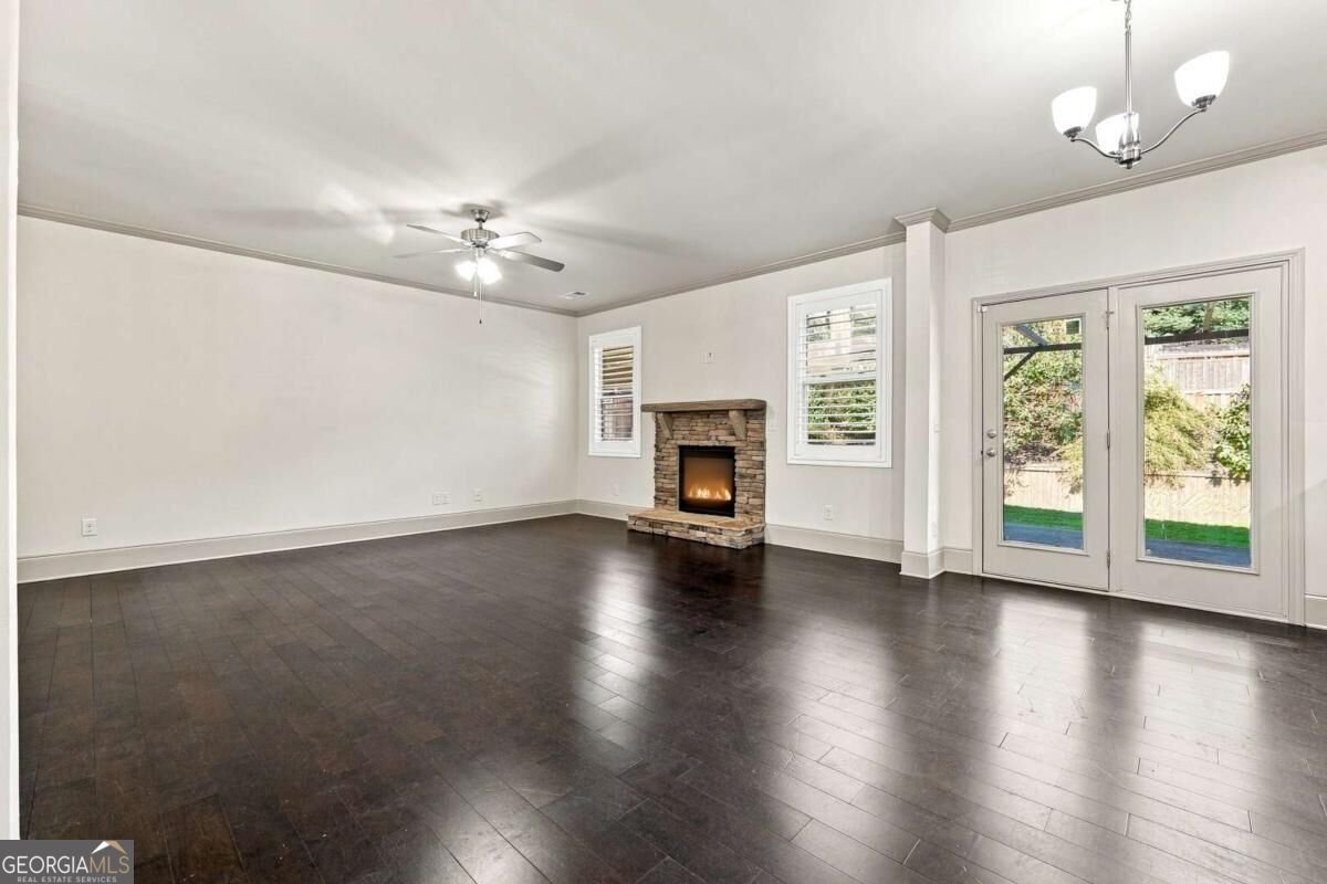 2265 Lake Cove Court Buford - Photo 11