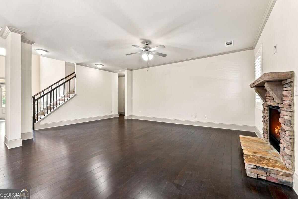 2265 Lake Cove Court Buford - Photo 12