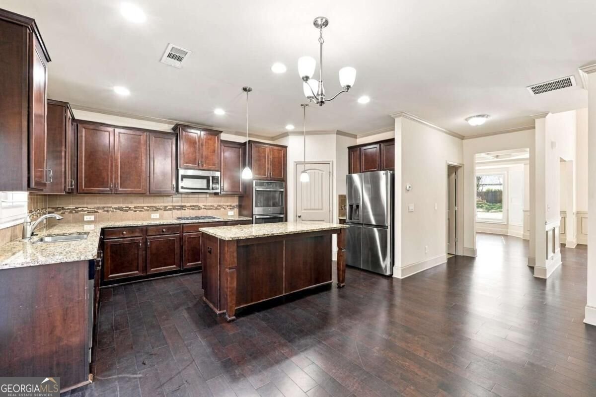 2265 Lake Cove Court Buford - Photo 19