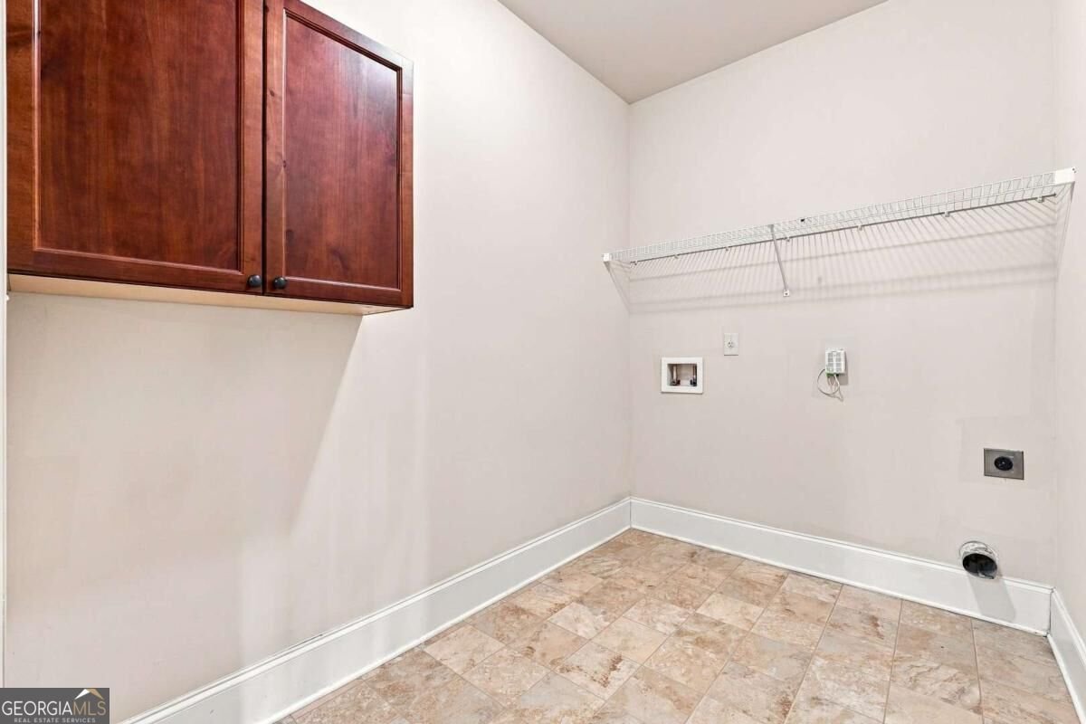 2265 Lake Cove Court Buford - Photo 20