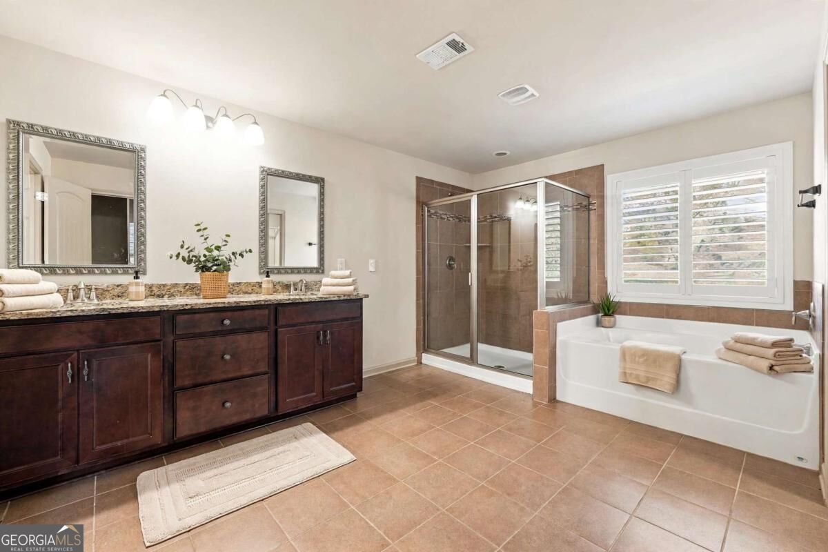 2265 Lake Cove Court Buford - Photo 26