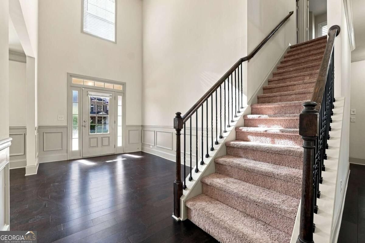 2265 Lake Cove Court Buford - Photo 6