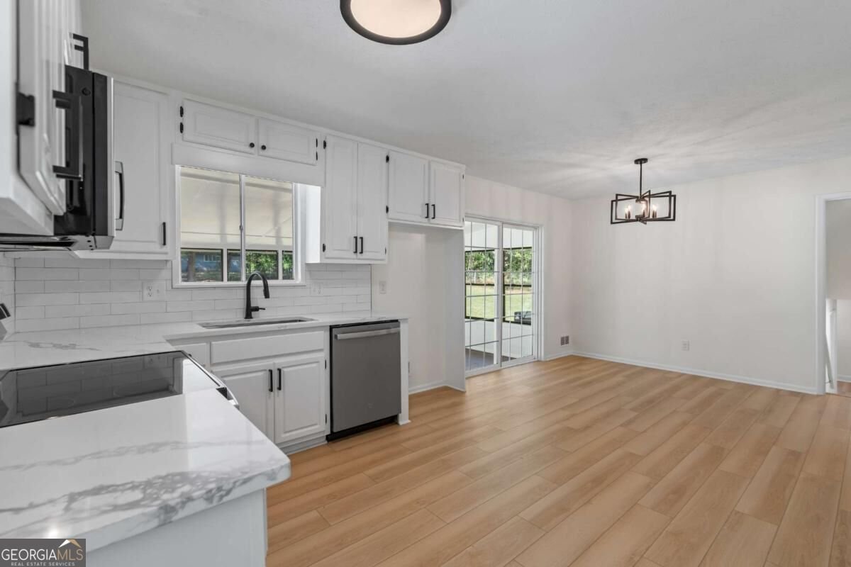 7425 Rountree Drive Riverdale - Photo 7