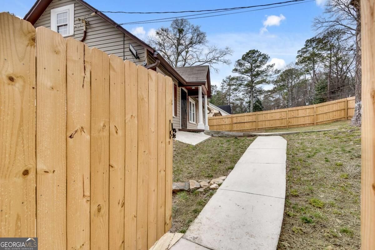 335 Fairburn Road Atlanta - Photo 10