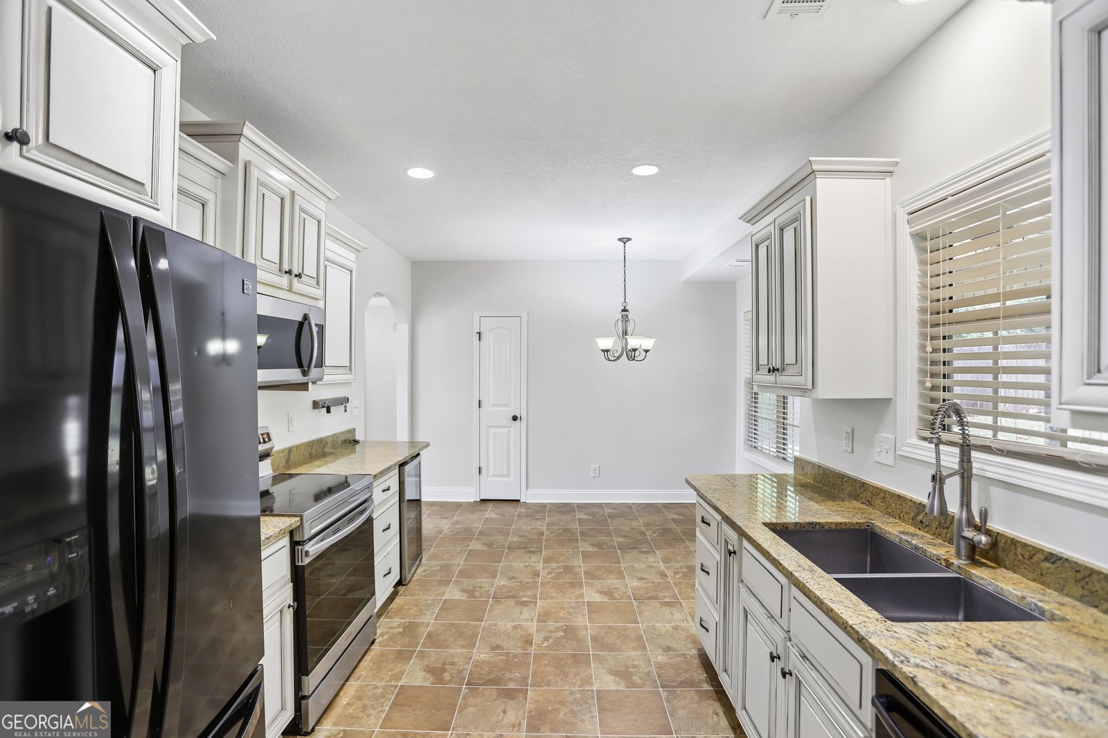 506 Leisure Lake Drive Warner Robins - Photo 6
