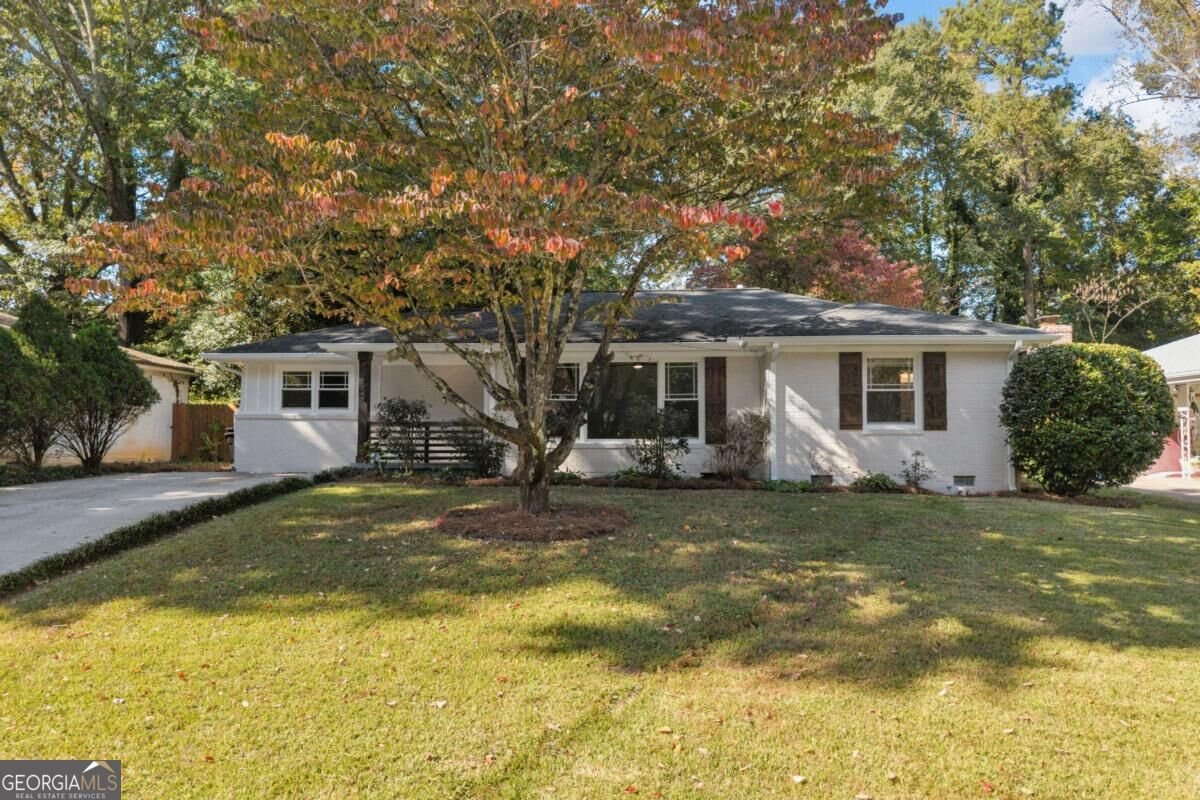 2589 Wood Valley Drive East Point - main photo