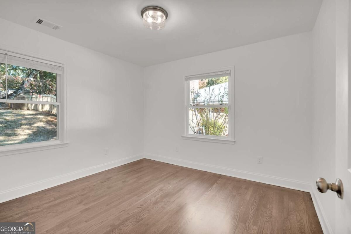 2589 Wood Valley Drive East Point - Photo 13