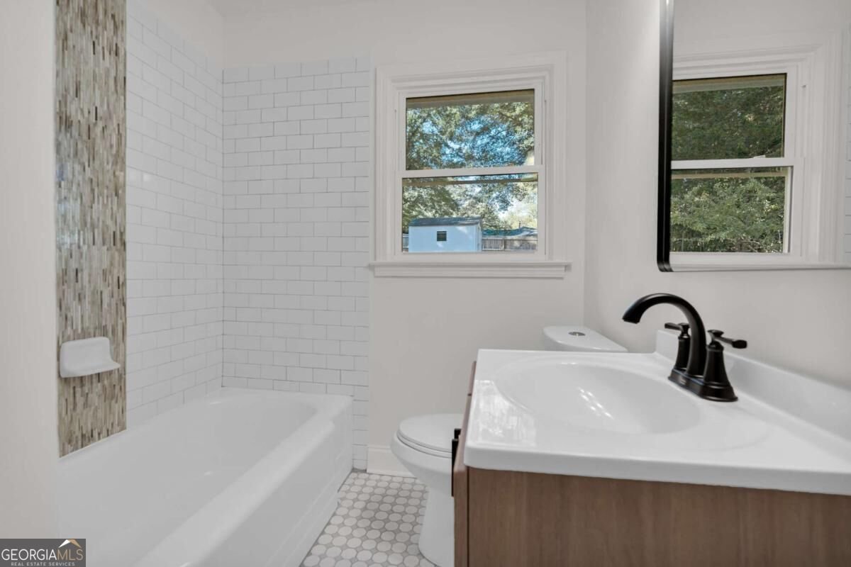 2589 Wood Valley Drive East Point - Photo 17