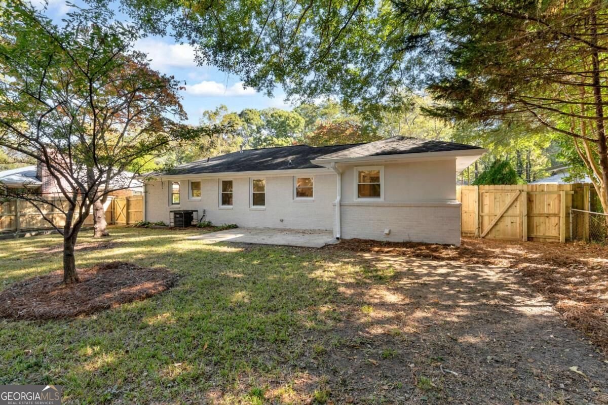 2589 Wood Valley Drive East Point - Photo 24
