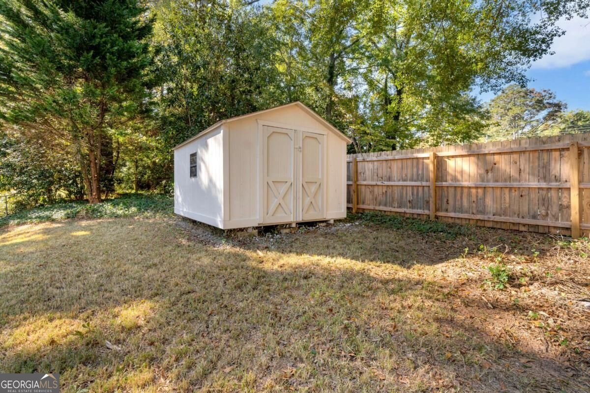 2589 Wood Valley Drive East Point - Photo 28