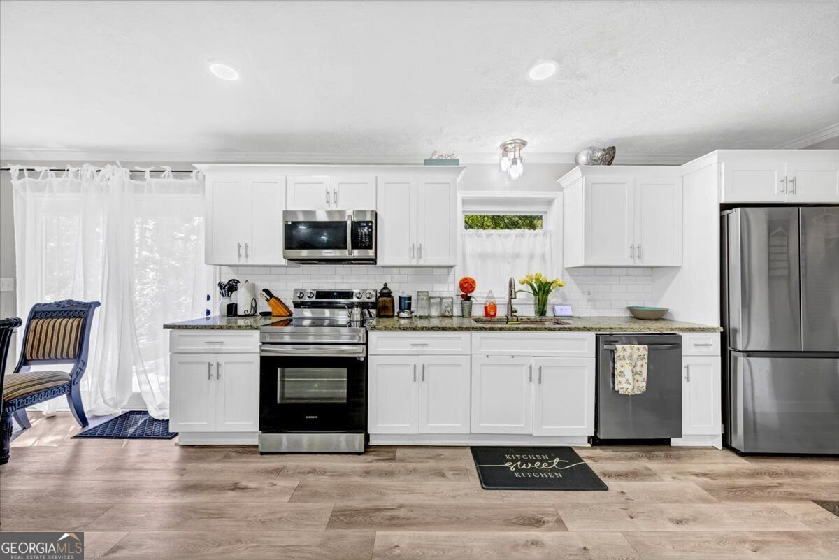 1215 Eastview Road Conyers - Photo 9