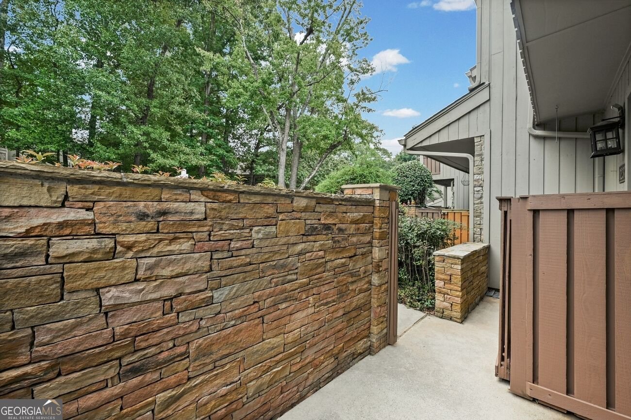 1237 Druid Knoll Dr Brookhaven - Photo 35