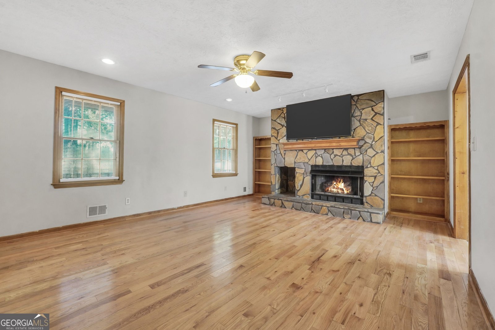 370 Davis Road Locust Grove - Photo 9