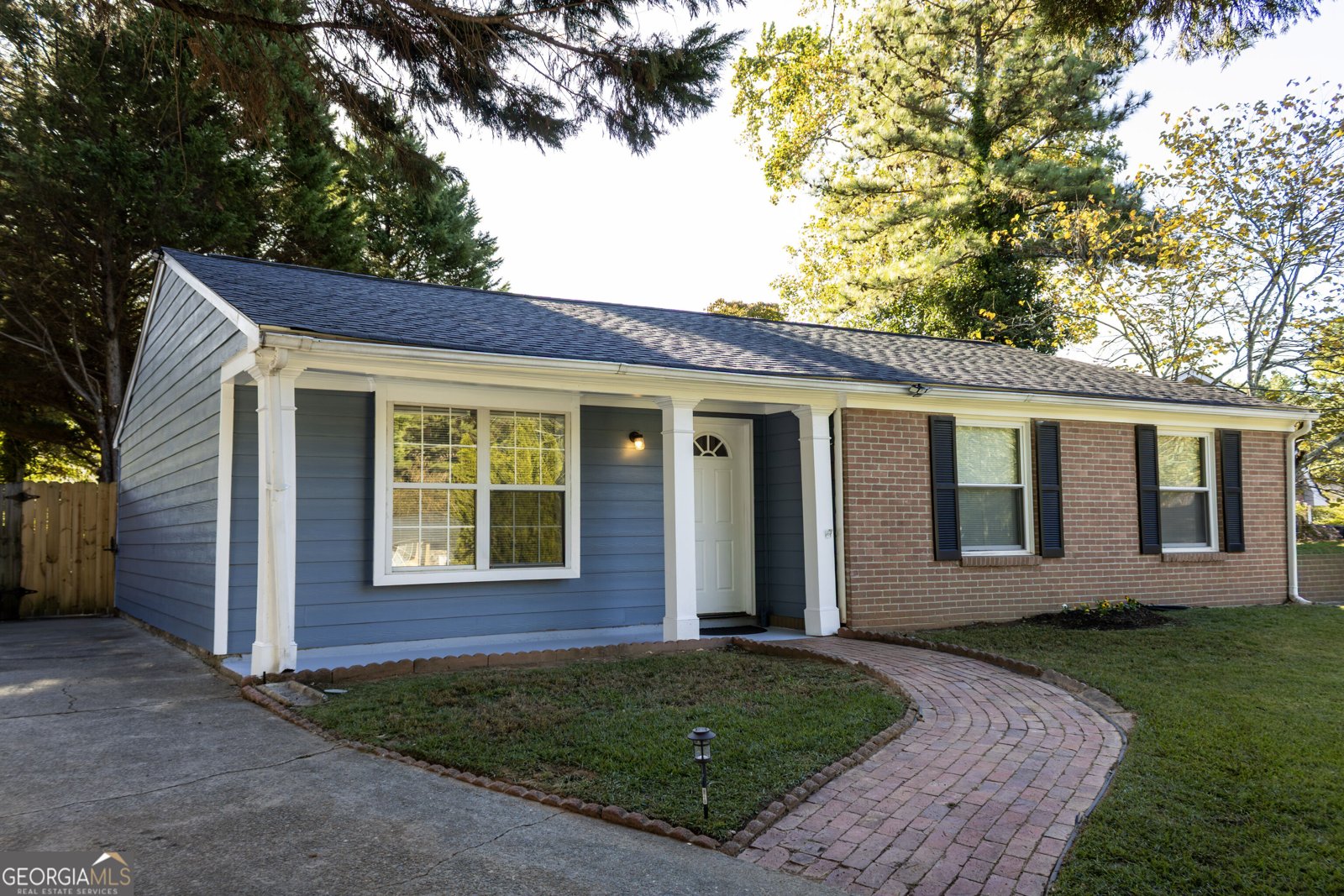 1379 Craighill Court Norcross - main photo