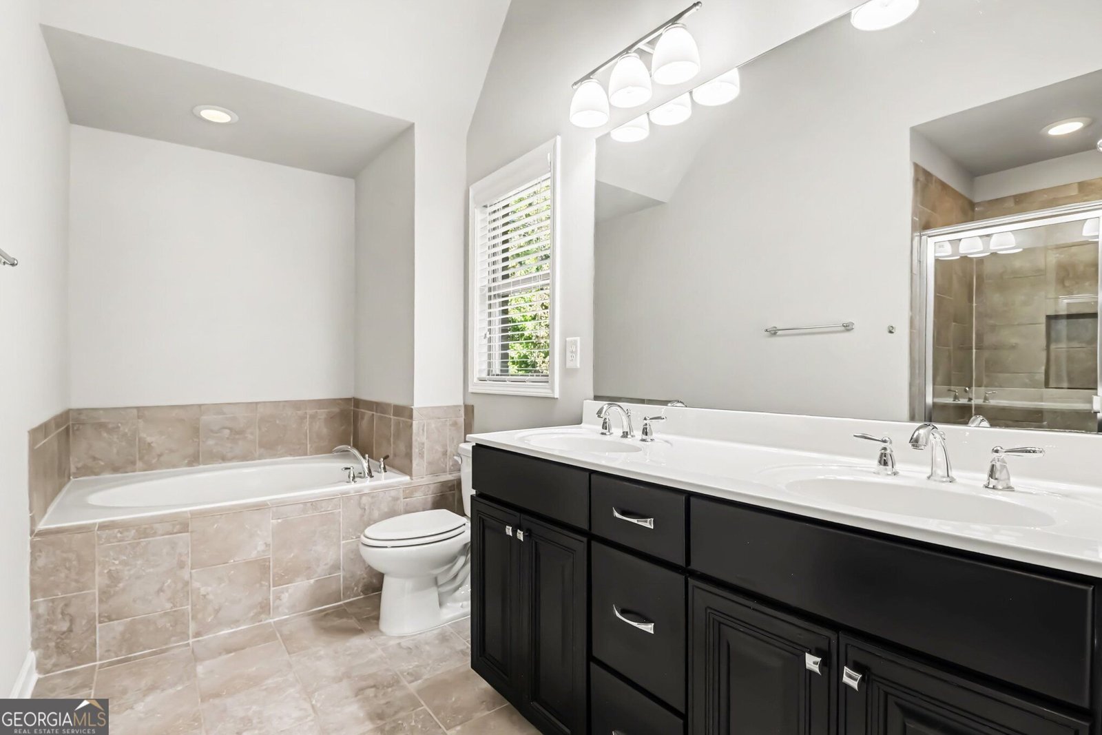 7910 Willoughby Court Alpharetta - Photo 10