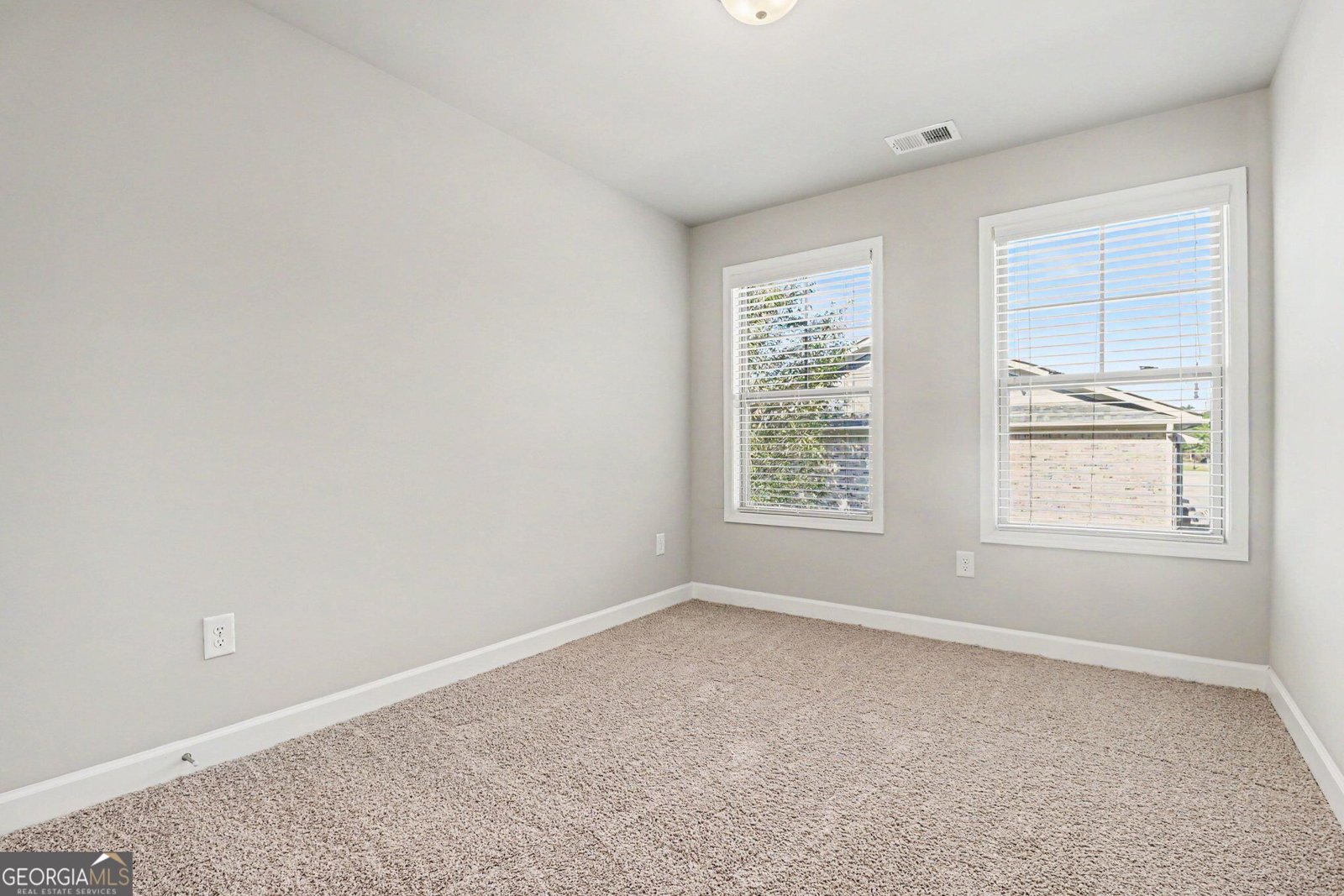 7910 Willoughby Court Alpharetta - Photo 12