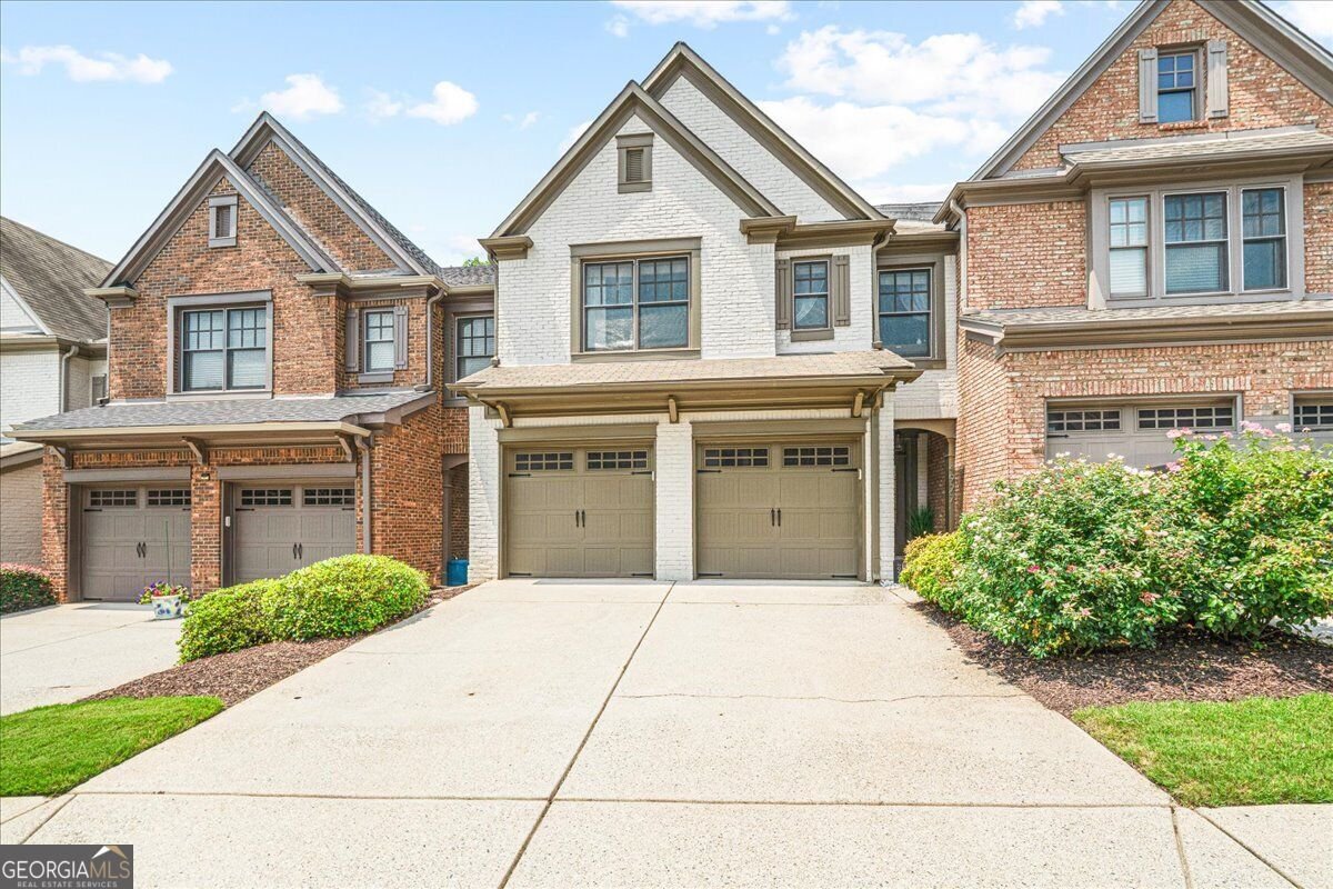 4977 Berkeley Oak Drive Peachtree Corners - main photo