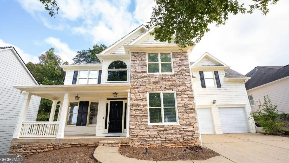 6415 Hills Court Cumming - main photo
