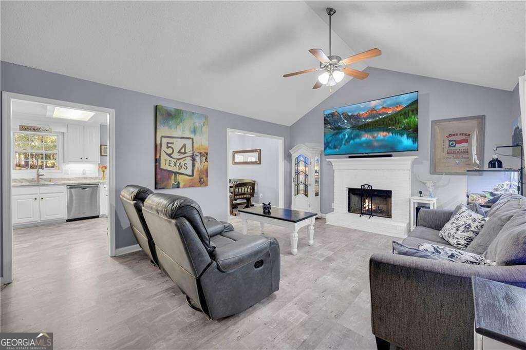 1653 Amalie Drive Statham - Photo 6