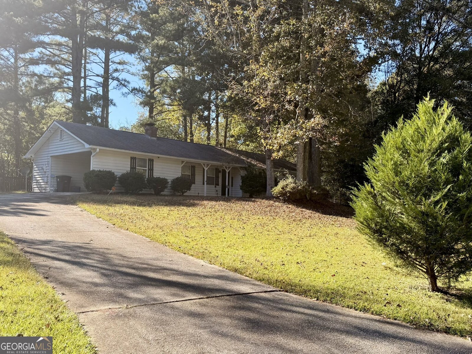 3465 Stallion Court Powder Springs - main photo