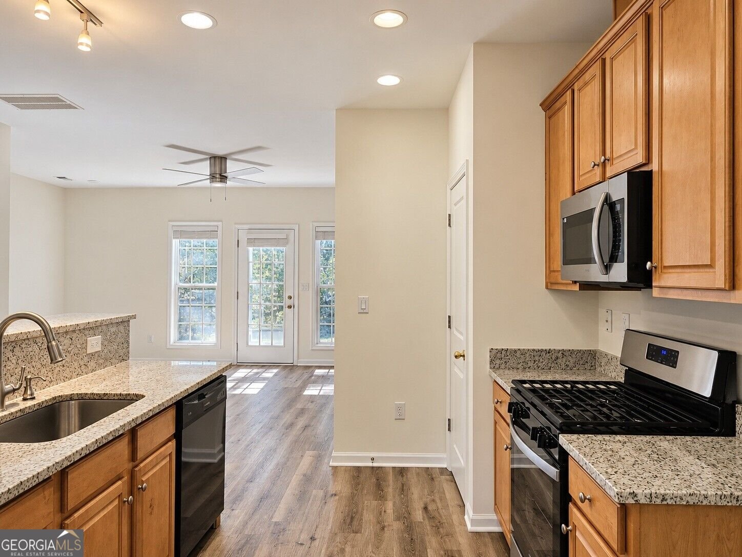 3733 Sidney Lanier Boulevard Duluth - Photo 10